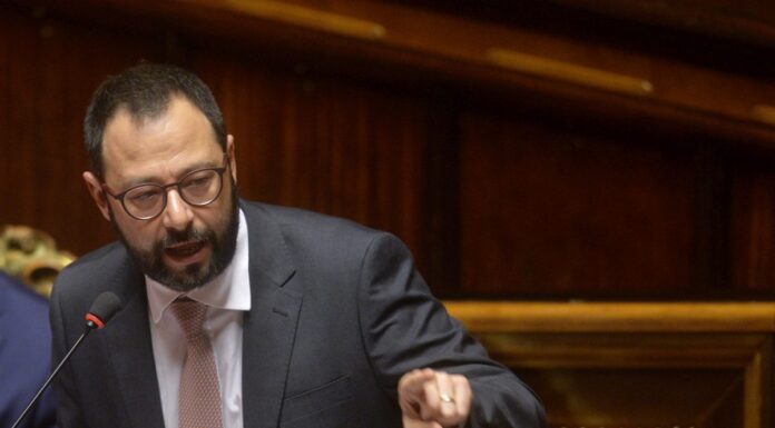 Superbonus, Patuanelli: “Autorizzati 193 interventi per 14,7 milioni”