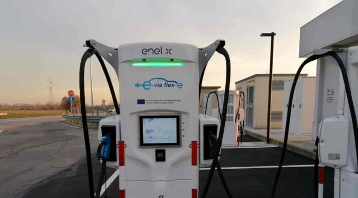 Enel X e Ip installano in Italia le colonnine ultrafast per veicoli elettrici