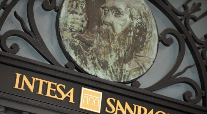 Intesa Sanpaolo crede nel green: pronti 55 milioni per fondi ESG