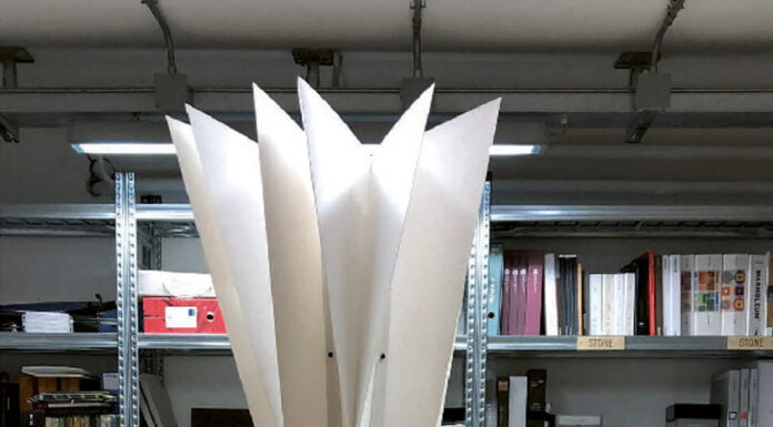 Gli ombrelloni che riparano e rinfrescano: l’idea di Sammontana