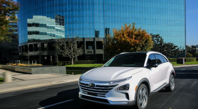 Arriva l’auto a idrogeno che percorre oltre 600 km e si ricarica in 5 minuti