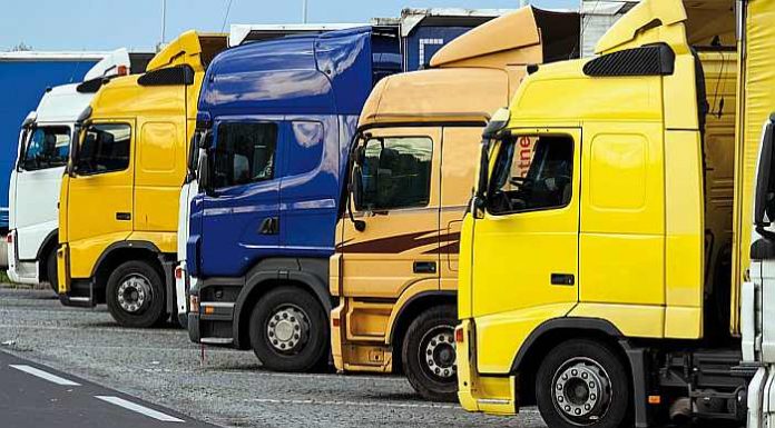 Il Mims firma decreti per il rinnovo dei mezzi pesanti verso una via meno inquinante