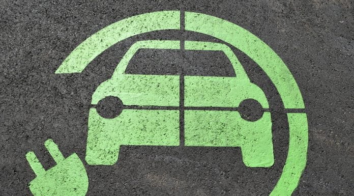 Stop alle auto a combustione entro il 2035