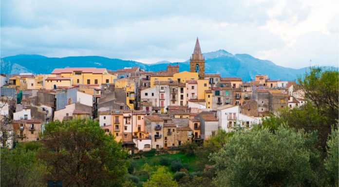 “Pensare globale agire locale”: l’incontro tra la consulta giovanile di Castelbuono e l’energy manager Scandura